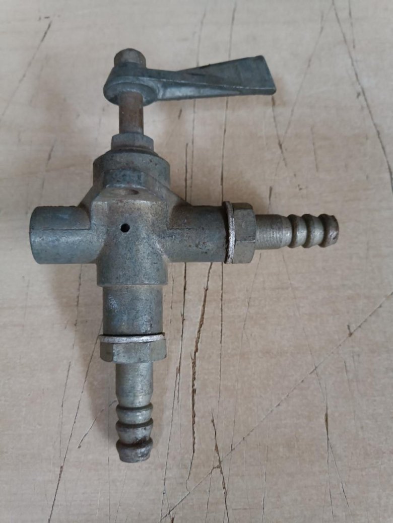 Топливный кран УАЗ 3151