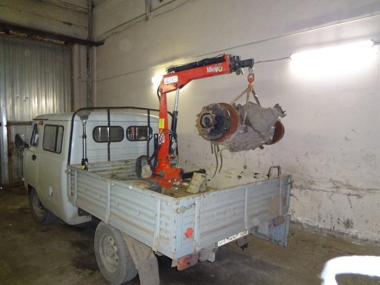 КМУ В кузов УАЗ 3303