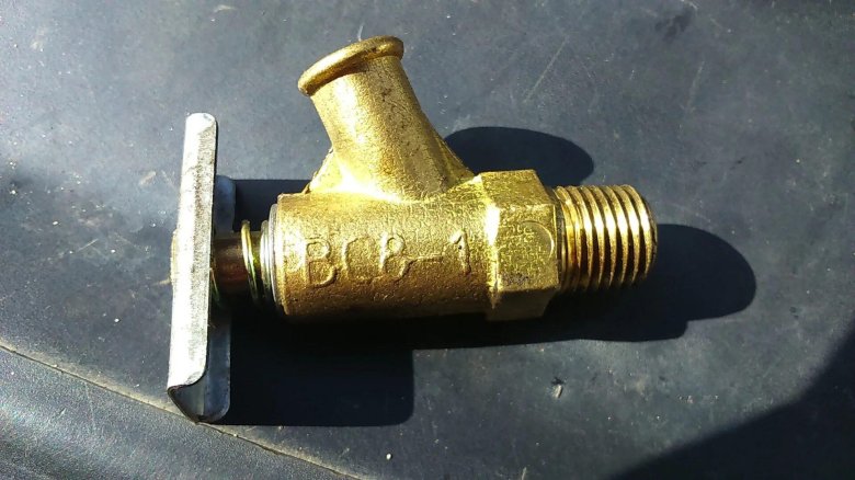 Кран сливной блока ЗМЗ 406