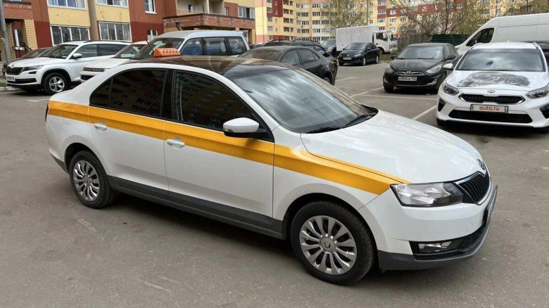 Такси Skoda Rapid