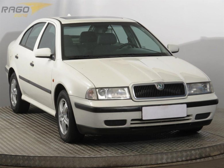 Шкода Октавия 1998