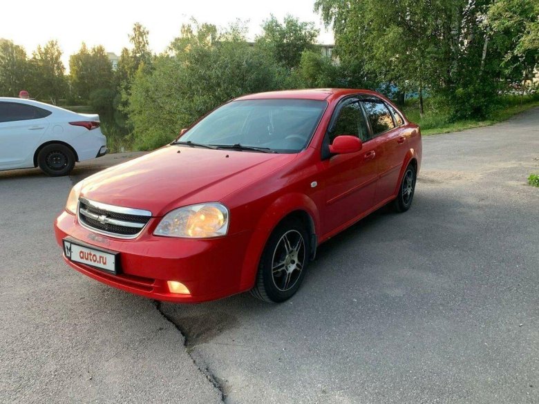 Шевроле Лачетти 2007 красная
