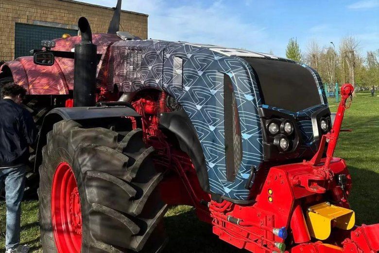 Беспилотный трактор