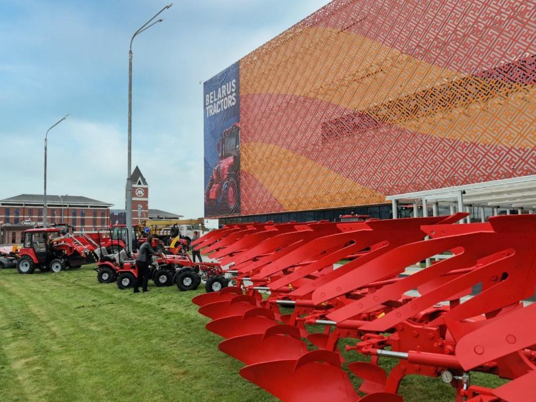 Мини-трактор беларус 320.4