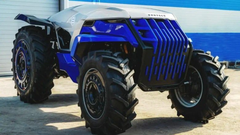 Беспилотный трактор агробот