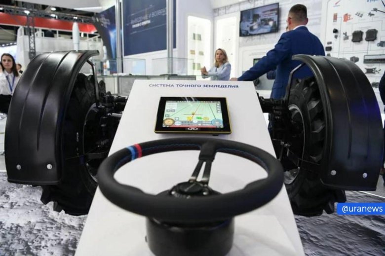 Беспилотный трактор Ростсельмаш