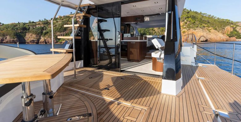 Galeon 500 Fly