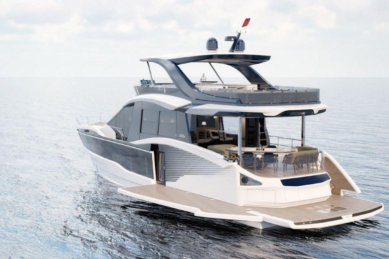 Яхта катамаран