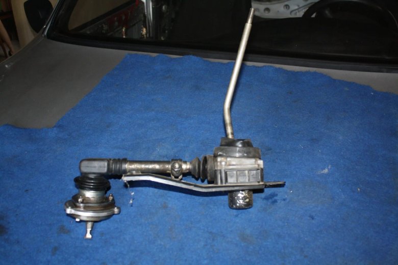 Втулка рычага КПП Нива Шевроле