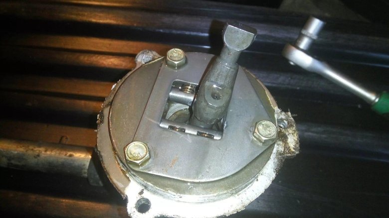 Кулисы Шевроле-Нива