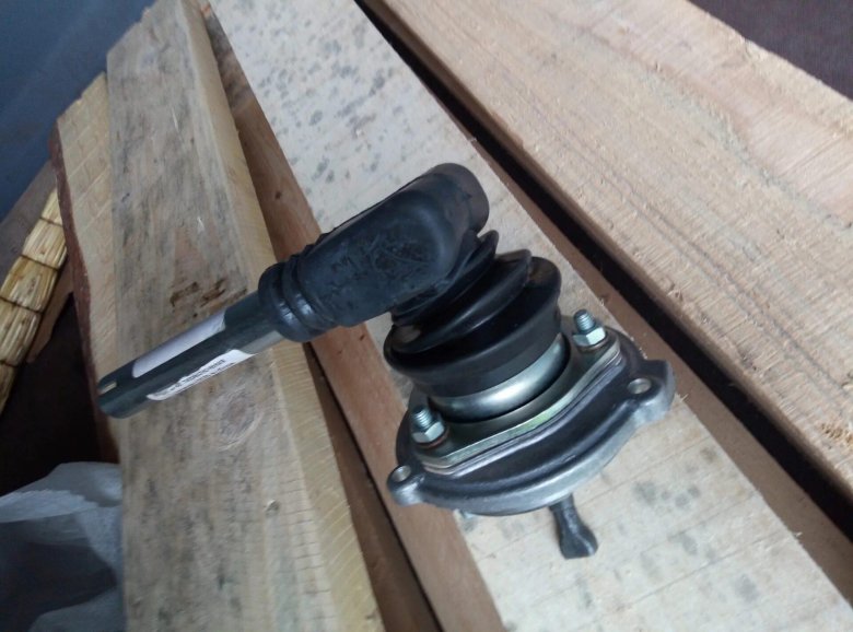 Пыльник КПП Нива Шевроле