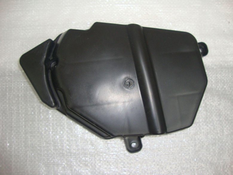 Крышка АКБ скутера