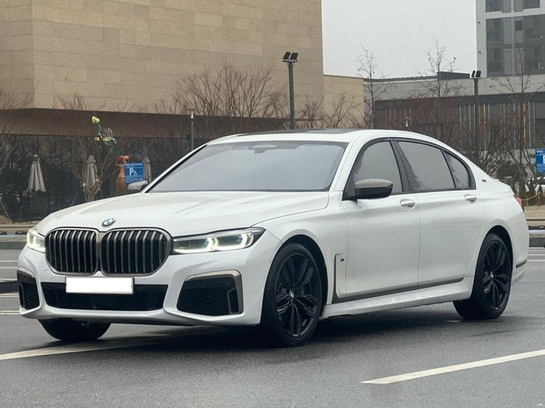Bmw 7 серия vi