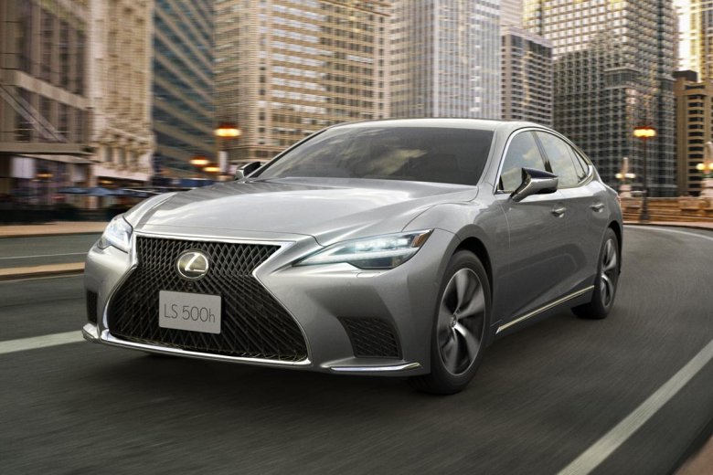 Лексус седан 2020