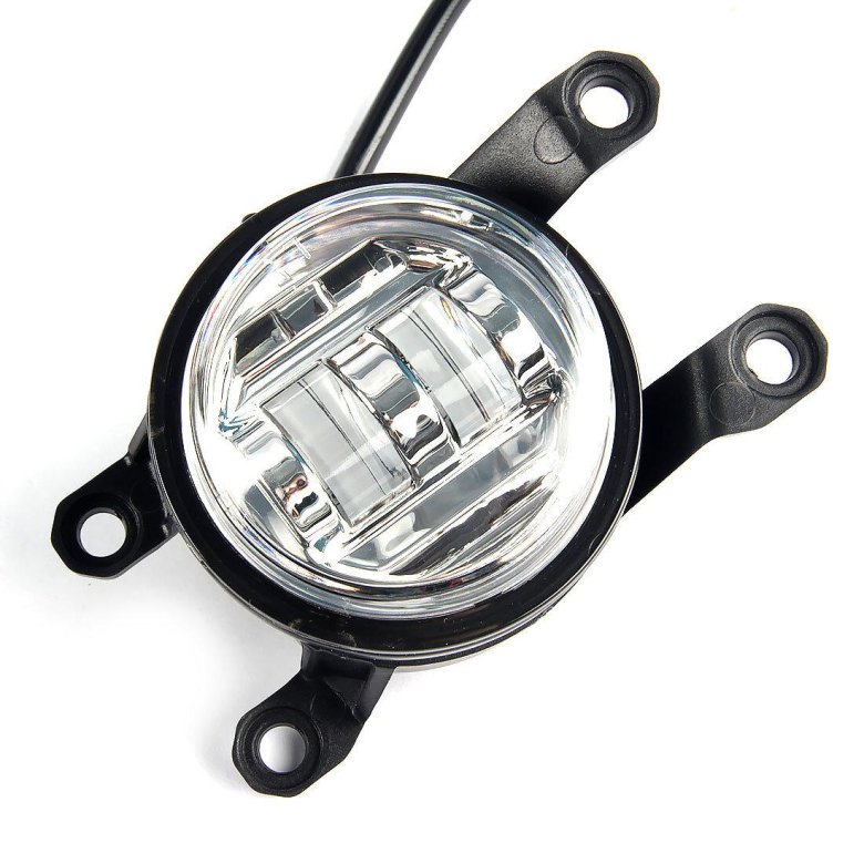 Линзы в противотуманные фары Тойота