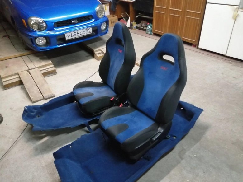 Сиденья Impreza STI 2001