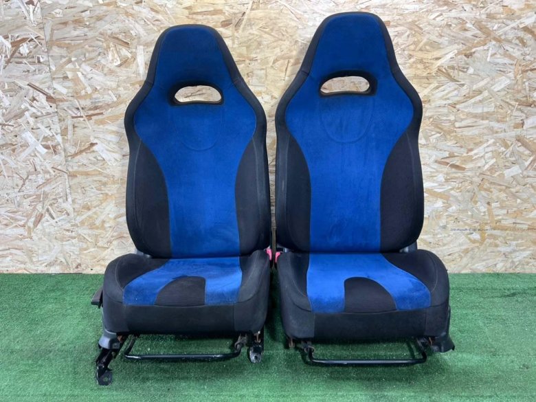 Сиденье переднее