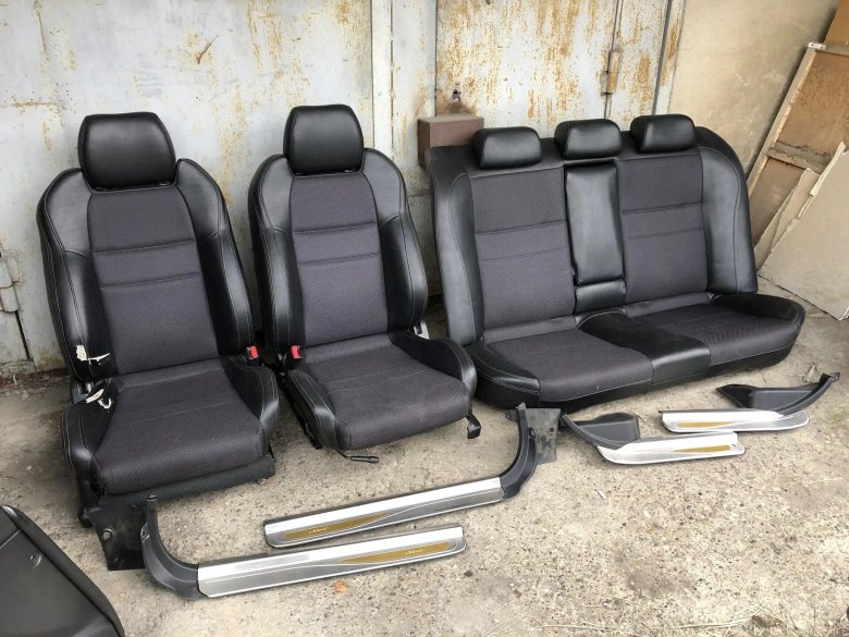 Сиденья Subaru Legacy b4