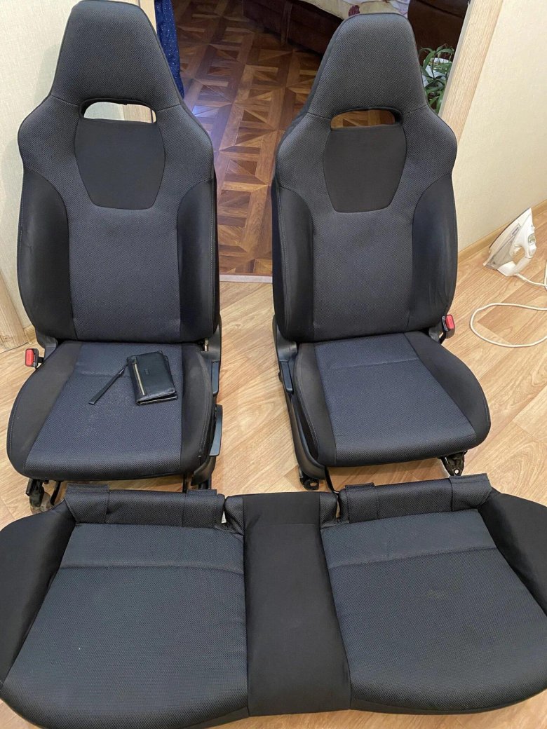 Сиденья субару импреза