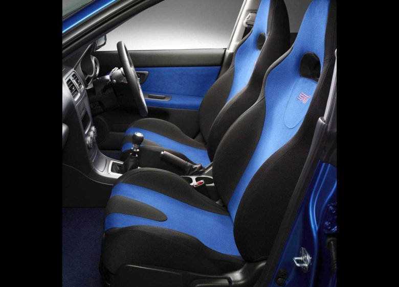 Subaru impreza wrx sti 2006 салон