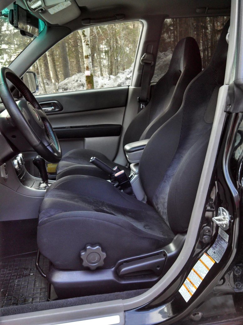 Сиденья Субару Форестер