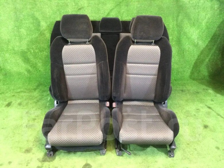 Сиденья Subaru Legacy b4