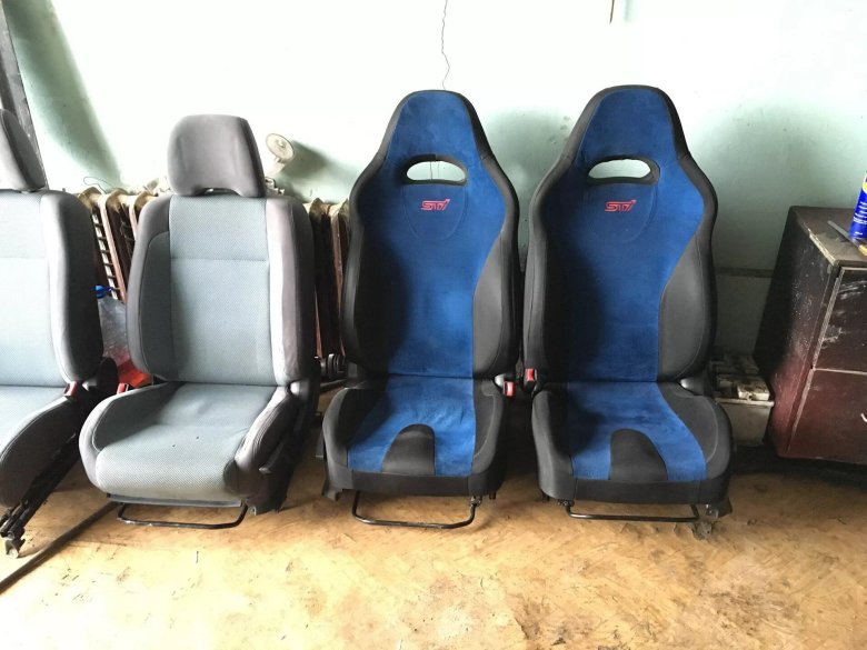Сиденья Impreza STI 2001