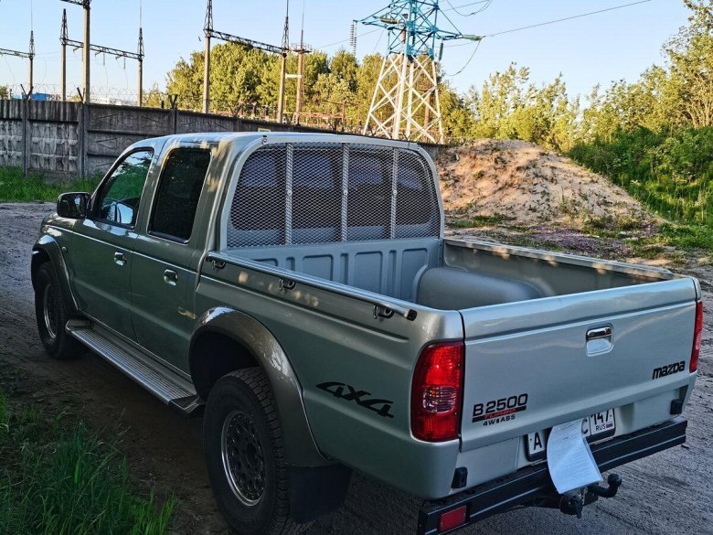 Mazda b2500 2006