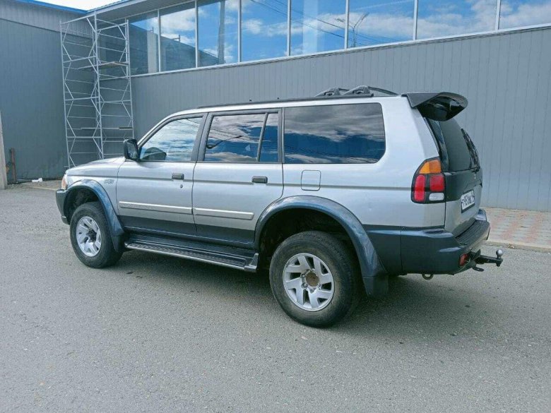 Mitsubishi pajero sport 1999