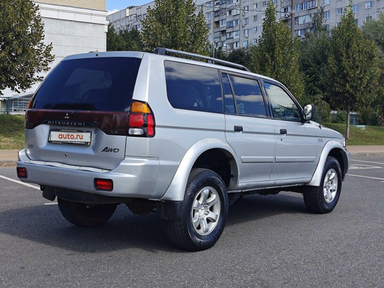 Mitsubishi pajero sport 2008