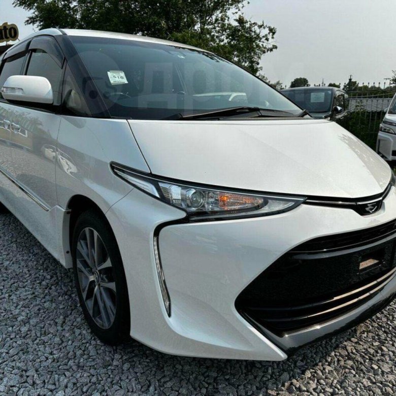 Тойота эстима 2016 года