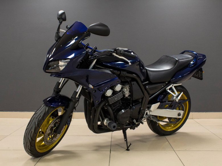 Yamaha fzs 600 fazer