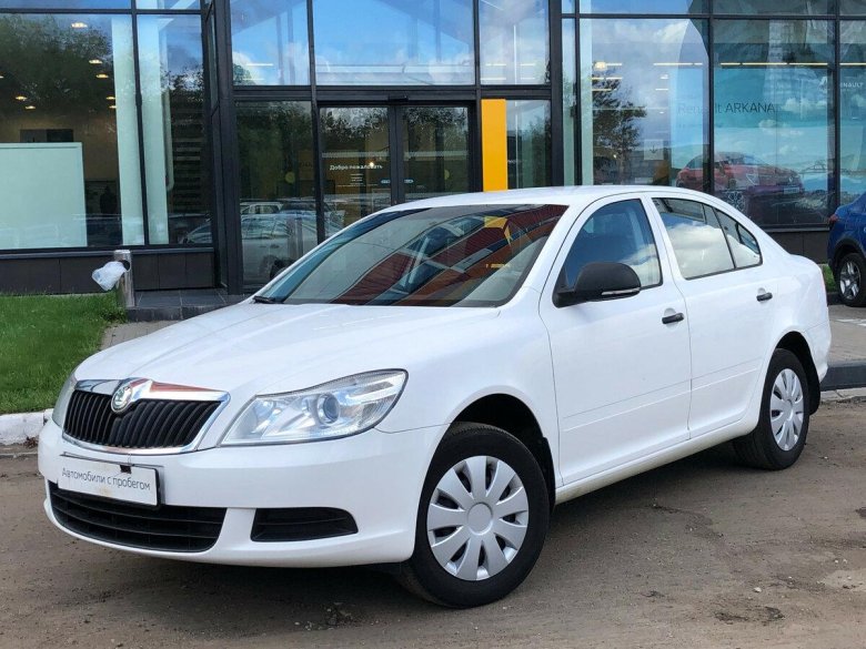 Шкода Октавия 2011