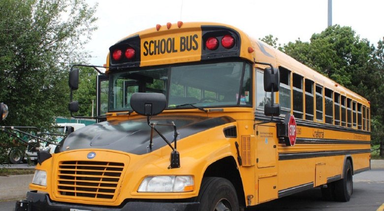 Желтый школьный автобус сша