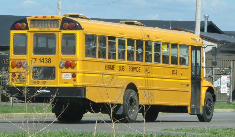 Автобус 2005 года выпуска