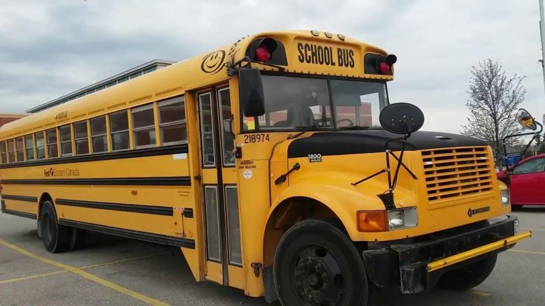 Школьный автобус США