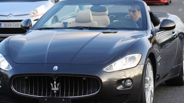 Машины Роналдо Криштиану