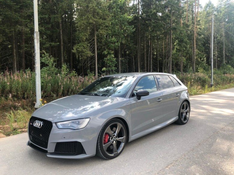 Audi rs3 серый