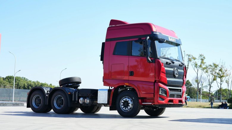 Седельный тягач sany d525a 6x4