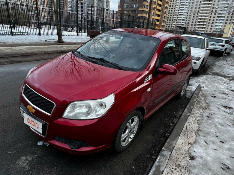 Chevrolet aveo 2010 хэтчбек
