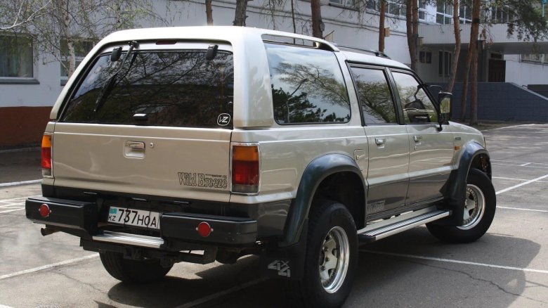 Mazda proceed Marvie