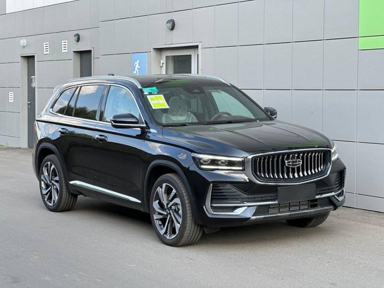 Джили Монжаро черный