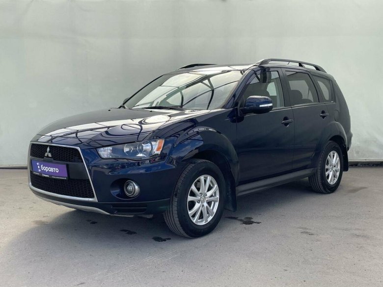 Mitsubishi outlander 2011