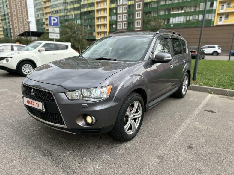 Mitsubishi outlander ii рестайлинг 2011