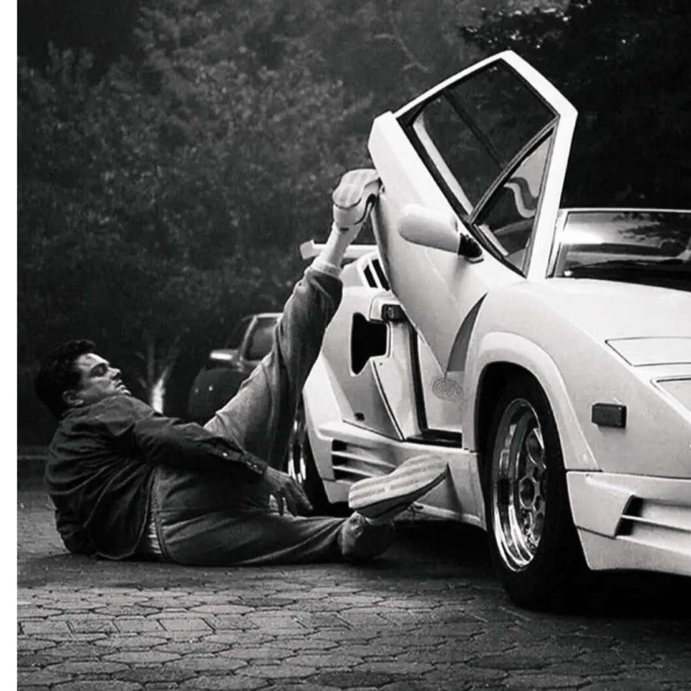 Волк с уолл стрит машина