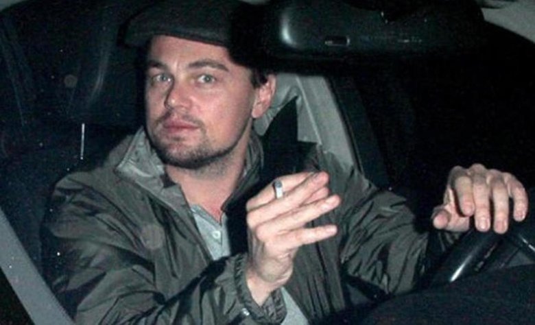 Ди Каприо курит