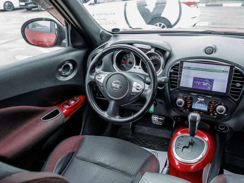Nissan juke 2012 салон