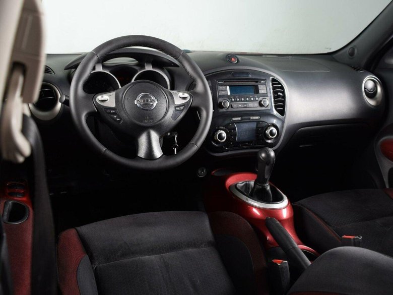 Ниссан жук 2012