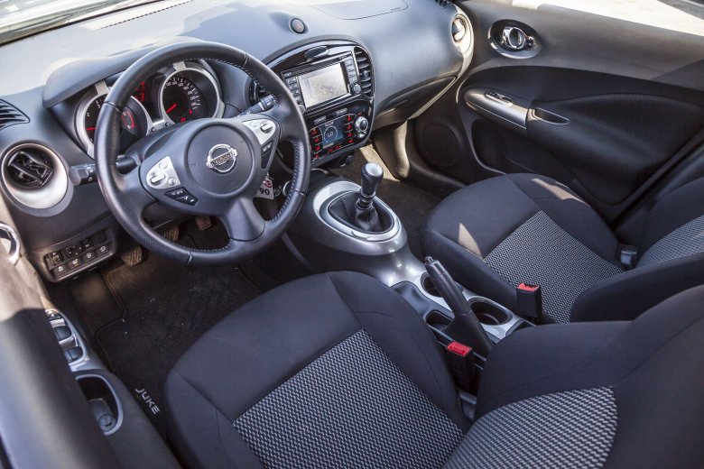 Nissan Juke 2012 салон