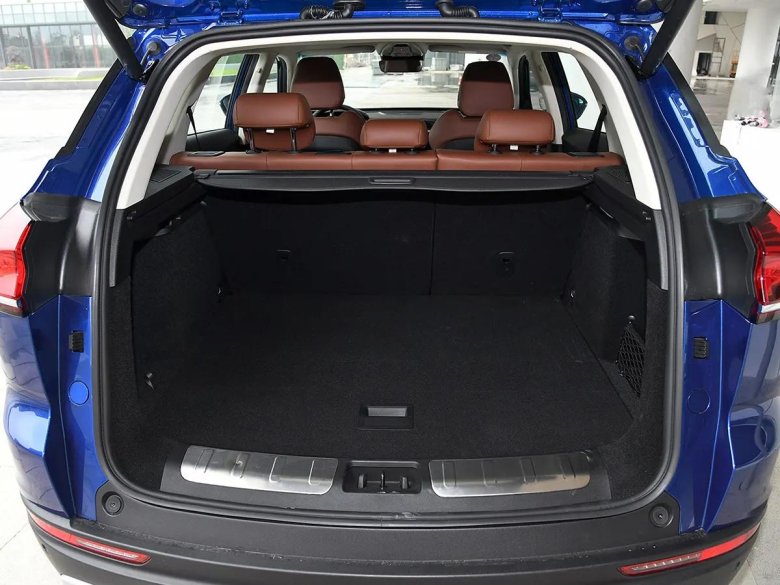 Geely Atlas Pro багажник